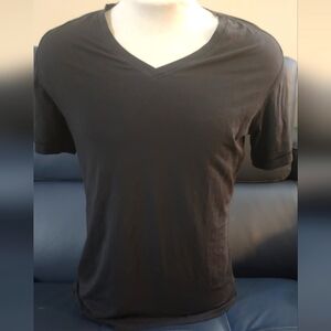 Men Lululemon v neck shirt